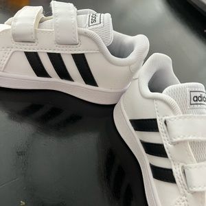 ADIDAS Grand Court Shoes, toddler size 7k